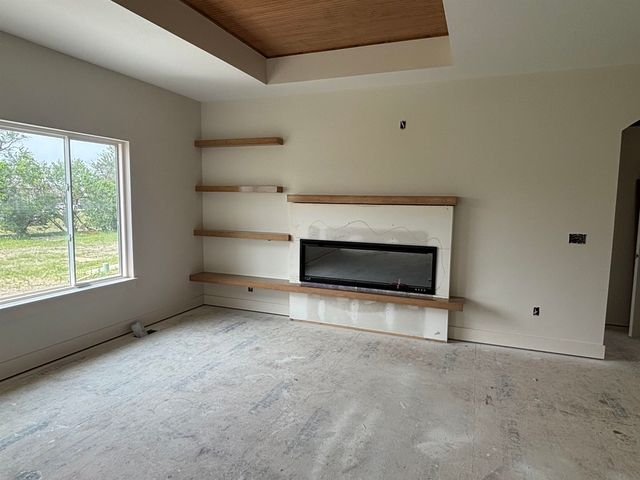 8235 E Summerside Pl, Bel Aire, KS 67226