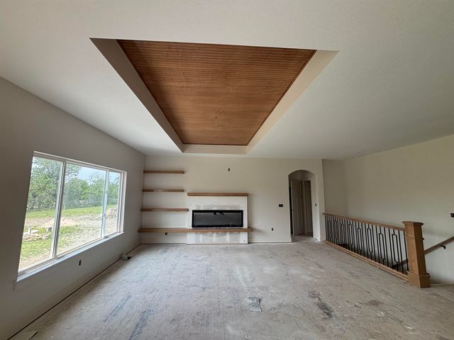8235 E Summerside Pl, Bel Aire, KS 67226