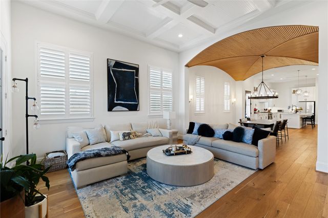 531 W 27th Street, Houston, TX 77008