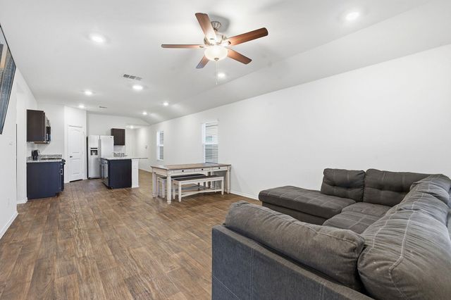 198 Andover LN, Kyle, TX 78640