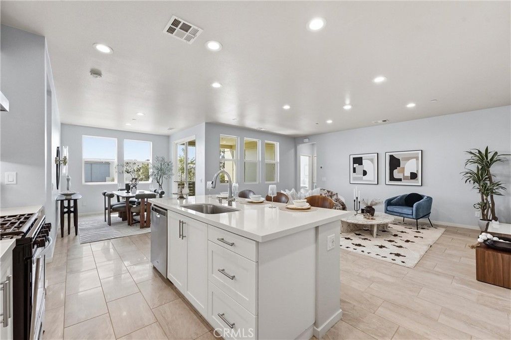 1184 Epic, Irvine, CA 92618 — photo 2