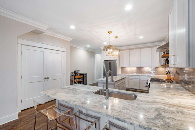 1719 7th Ave, N, Nashville, TN 37208