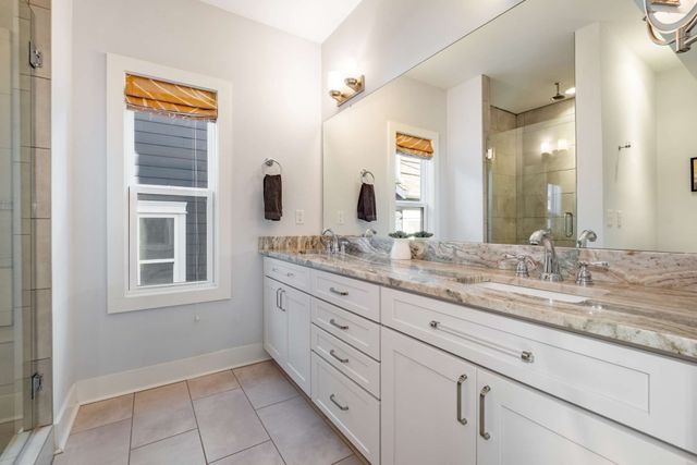 1719 7th Ave, N, Nashville, TN 37208