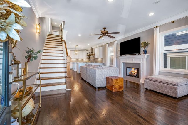 1719 7th Ave, N, Nashville, TN 37208