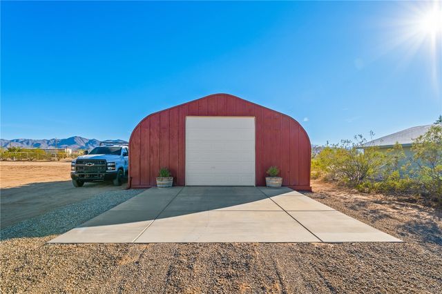 3820 N Tonto Road, Golden Valley, AZ 86413