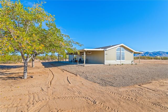 3820 N Tonto Road, Golden Valley, AZ 86413