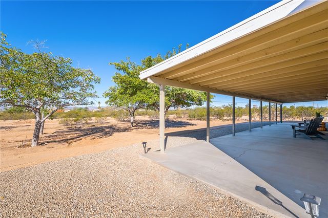3820 N Tonto Road, Golden Valley, AZ 86413