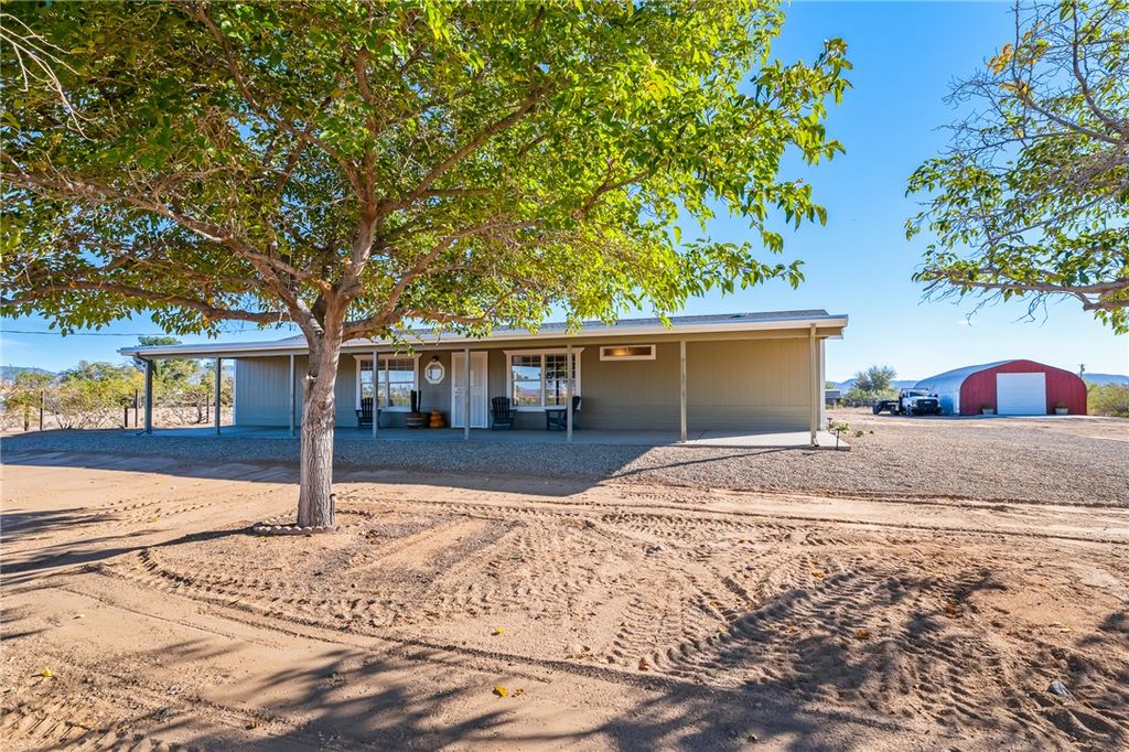 3820 N Tonto Road, Golden Valley, AZ 86413