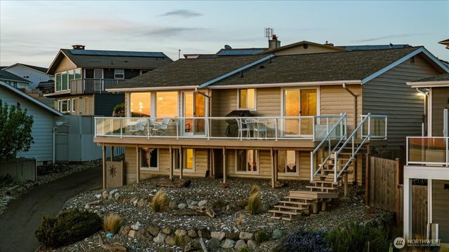 724 Hacienda Drive, Coupeville, WA 98239