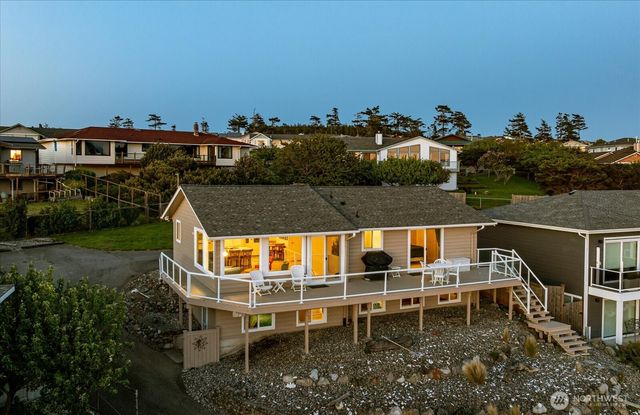 724 Hacienda Drive, Coupeville, WA 98239