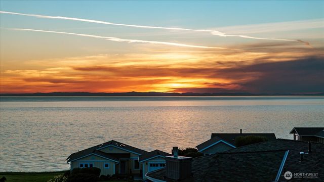 724 Hacienda Drive, Coupeville, WA 98239