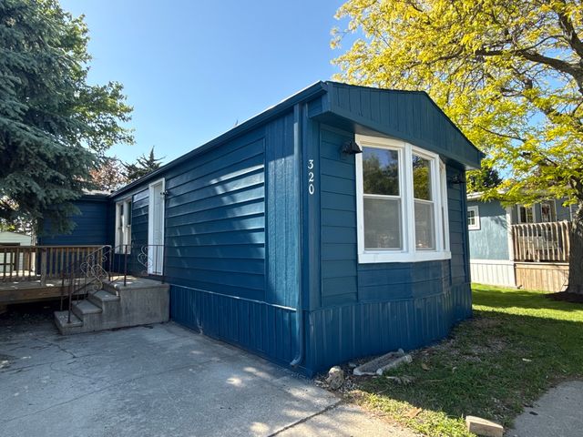 320 Pleasant Terrace, Matteson, IL 60443