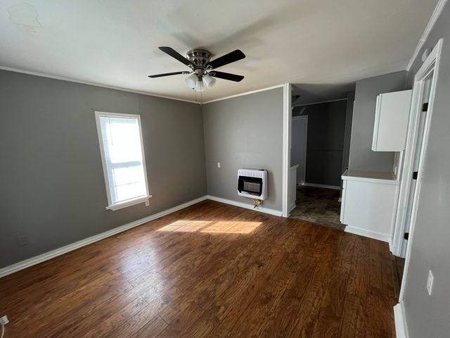 1003 Avenue I, Brownwood, TX 76801