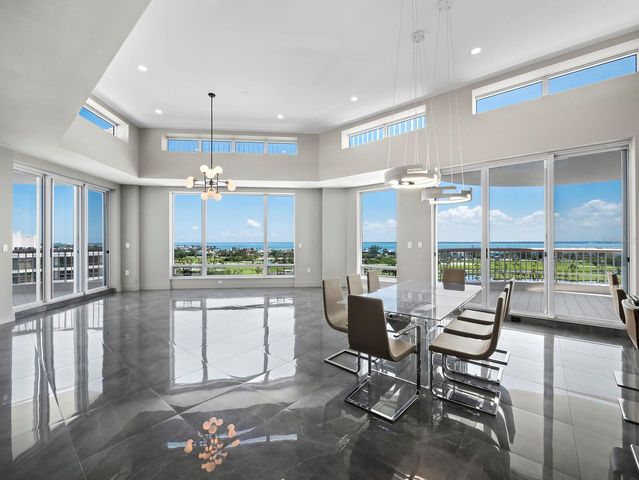 455 LONGBOAT CLUB ROAD PH8, Longboat Key, FL 34228