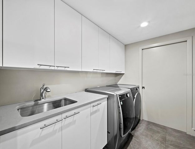455 LONGBOAT CLUB ROAD PH8, Longboat Key, FL 34228