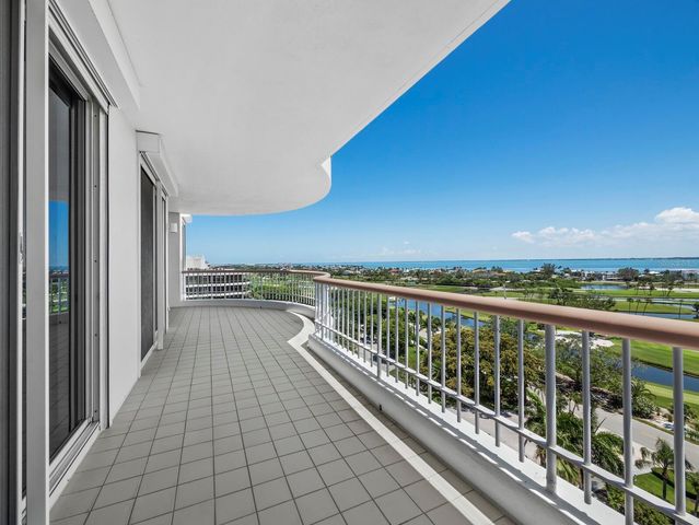455 LONGBOAT CLUB ROAD PH8, Longboat Key, FL 34228