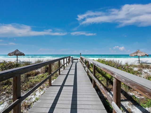 455 LONGBOAT CLUB ROAD PH8, Longboat Key, FL 34228