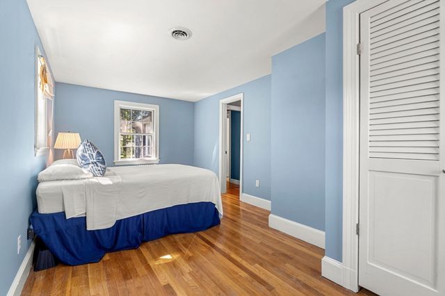 27 Glendale Road, Milton, MA 02186