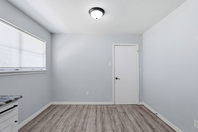 6028 Walraven Circle, Fort Worth, TX 76133