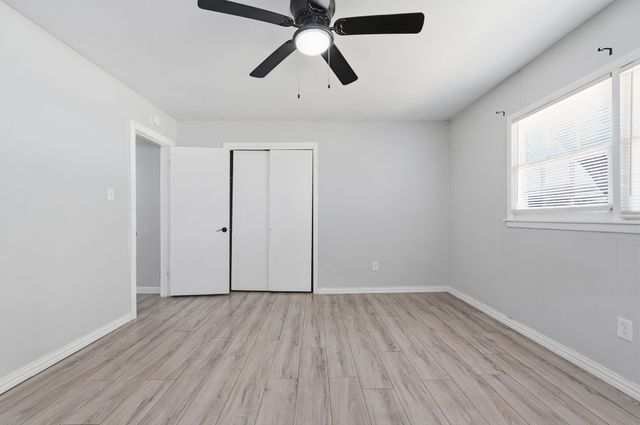 6028 Walraven Circle, Fort Worth, TX 76133