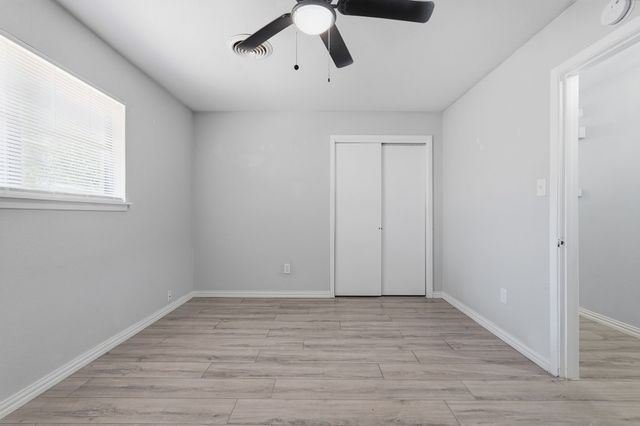 6028 Walraven Circle, Fort Worth, TX 76133