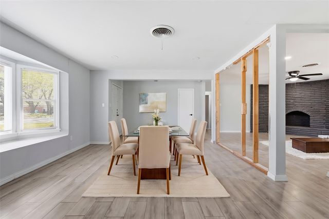 6028 Walraven Circle, Fort Worth, TX 76133