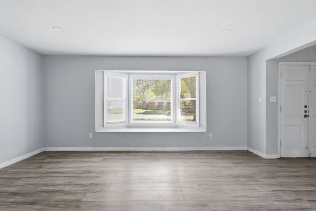 6028 Walraven Circle, Fort Worth, TX 76133