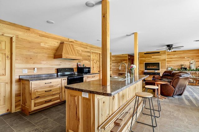 W10864 Santas Loop ROAD, Wonewoc, WI 53968