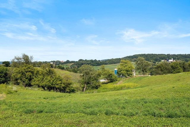 W10864 Santas Loop ROAD, Wonewoc, WI 53968