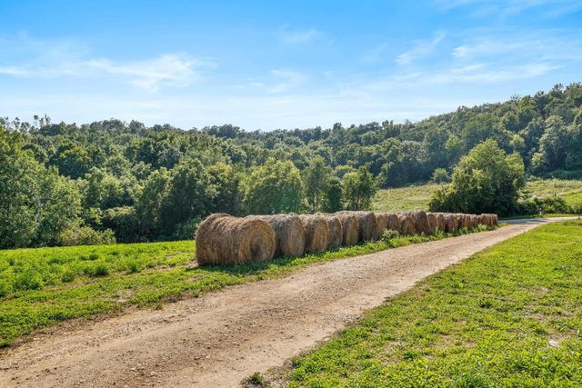 W10864 Santas Loop ROAD, Wonewoc, WI 53968