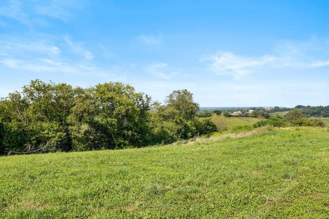 W10864 Santas Loop ROAD, Wonewoc, WI 53968