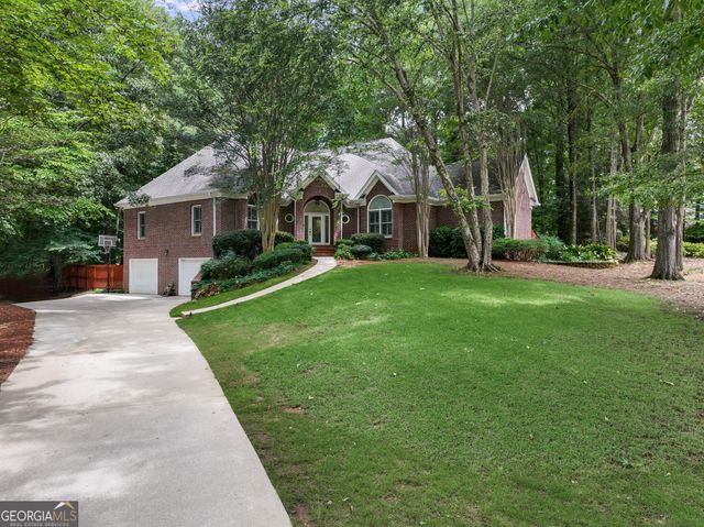 30 Couples Court, Newnan, GA 30265