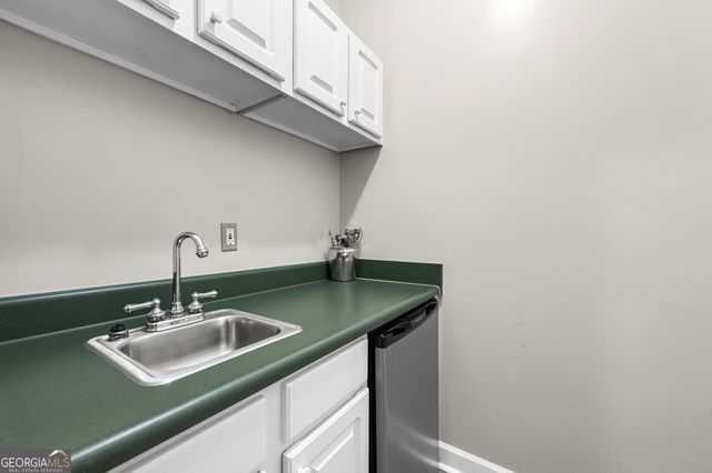 30 Couples Court, Newnan, GA 30265