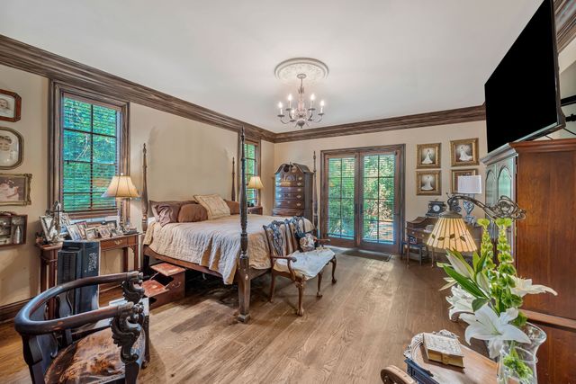 1108 Belle Meade Blvd, Nashville, TN 37205