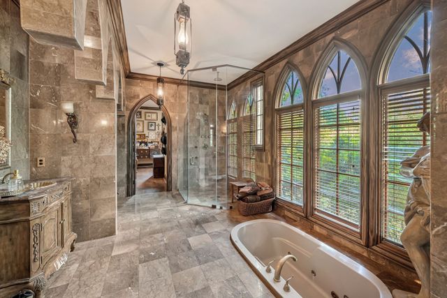 1108 Belle Meade Blvd, Nashville, TN 37205