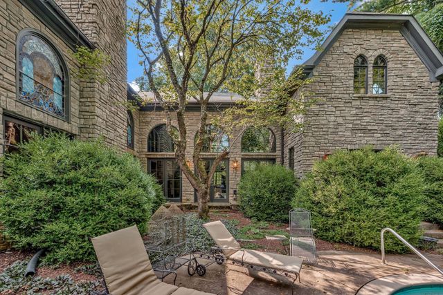 1108 Belle Meade Blvd, Nashville, TN 37205