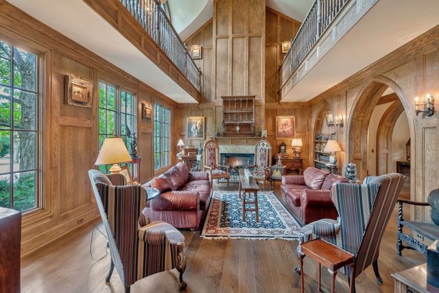 1108 Belle Meade Blvd, Nashville, TN 37205