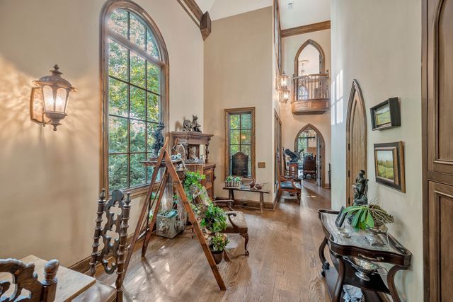 1108 Belle Meade Blvd, Nashville, TN 37205