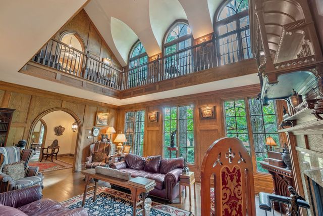 1108 Belle Meade Blvd, Nashville, TN 37205
