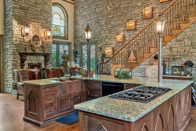 1108 Belle Meade Blvd, Nashville, TN 37205