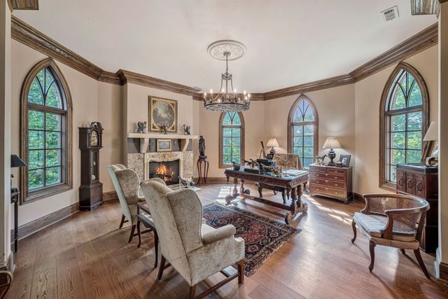 1108 Belle Meade Blvd, Nashville, TN 37205