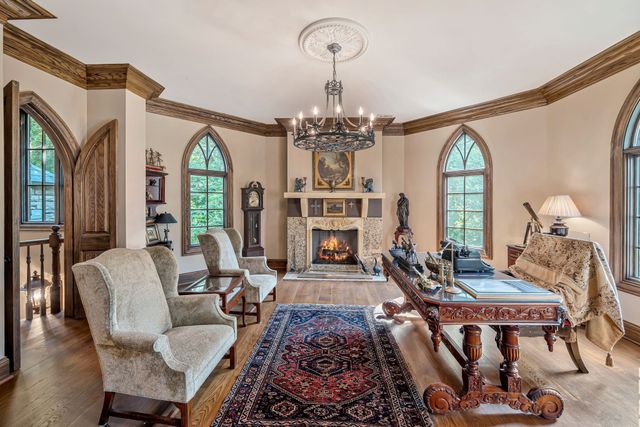 1108 Belle Meade Blvd, Nashville, TN 37205