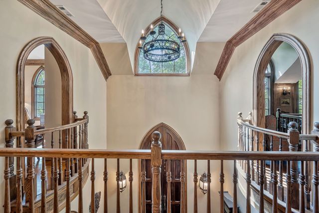 1108 Belle Meade Blvd, Nashville, TN 37205