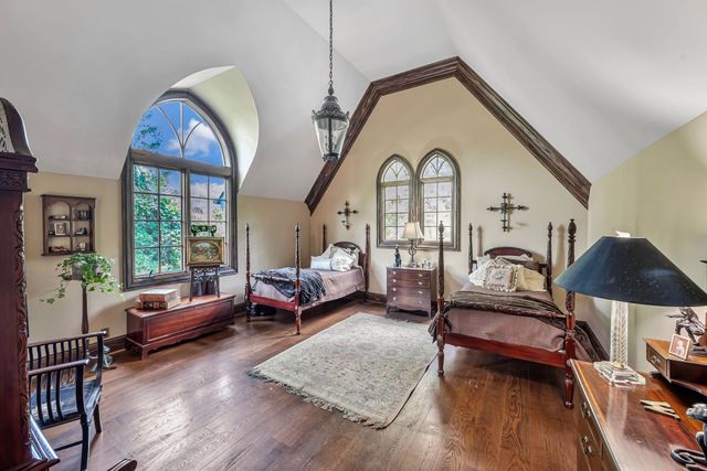 1108 Belle Meade Blvd, Nashville, TN 37205