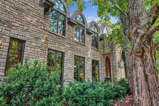 1108 Belle Meade Blvd, Nashville, TN 37205
