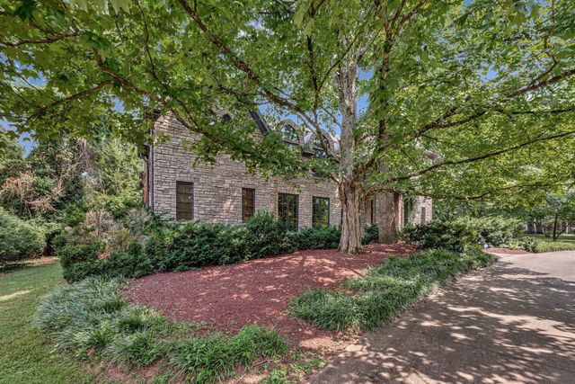1108 Belle Meade Blvd, Nashville, TN 37205