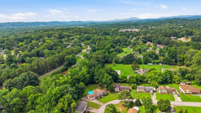 7510 Florence Drive, Hixson, TN 37343