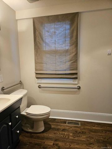 23 Bellemeade Avenue, Smithtown, NY 11787