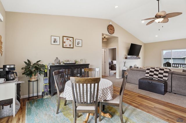 155 N WILDER BLVD, Hermosa, SD 57744