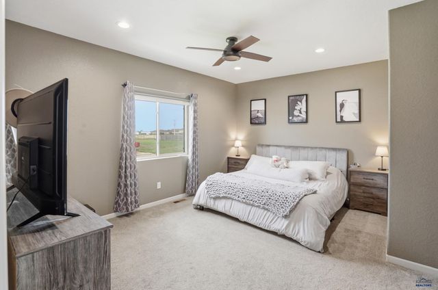 155 N WILDER BLVD, Hermosa, SD 57744
